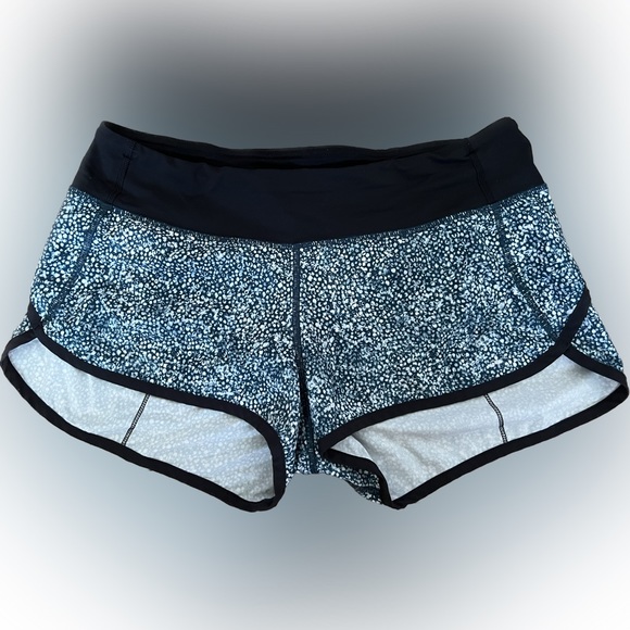 🍋 Lululemon Athletica Speed Up Short , Pebble Parfait , Size 6 - Picture 2 of 6